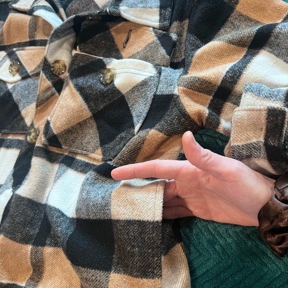 Time & True Plaid Shacket Pockets Black,Tan,&White Cottagecore Whimsy Urban - Picture 5 of 11